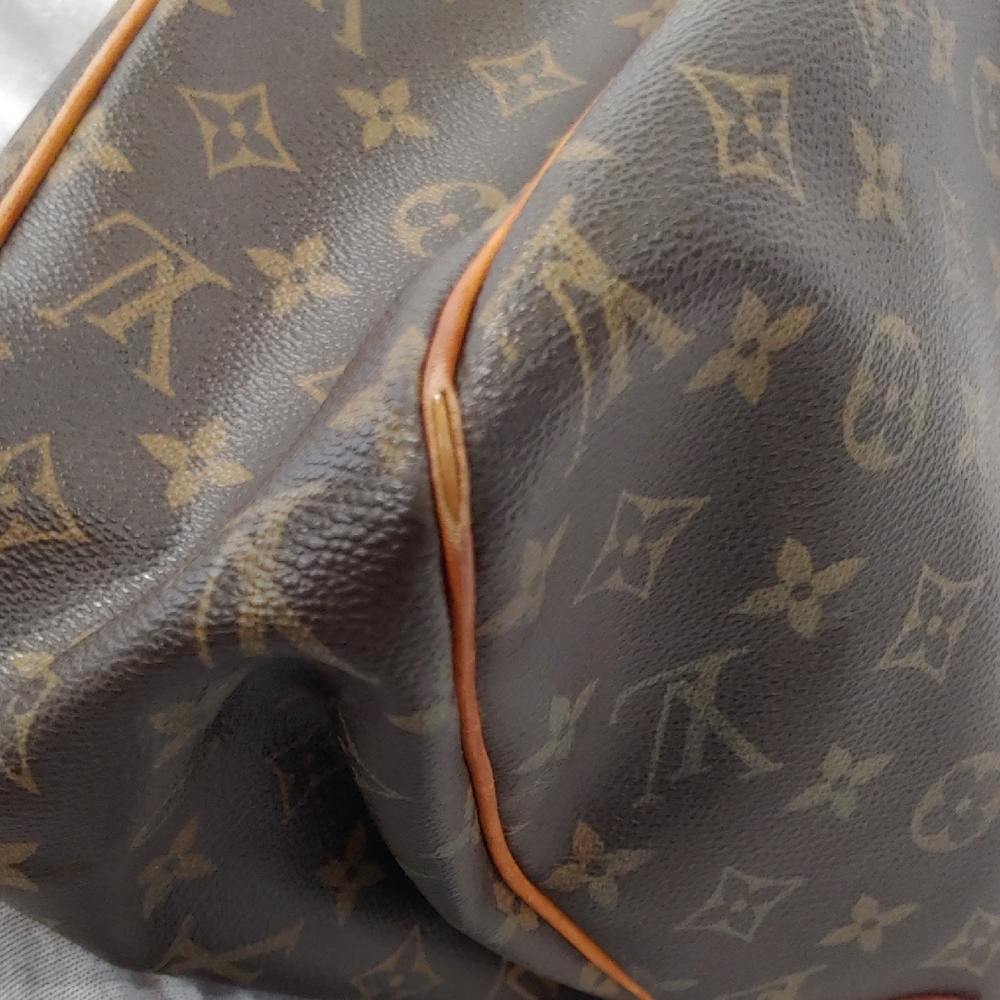 LV Monogram Shoulder Bag - Picture 7 of 14